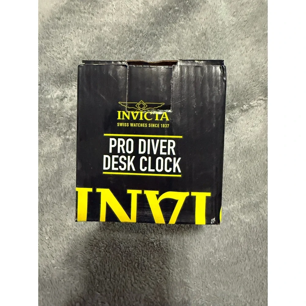 Invicta Desk Clock Unisex OS‎ Black Pro Diver 59039 Diving Helmet Style Decor